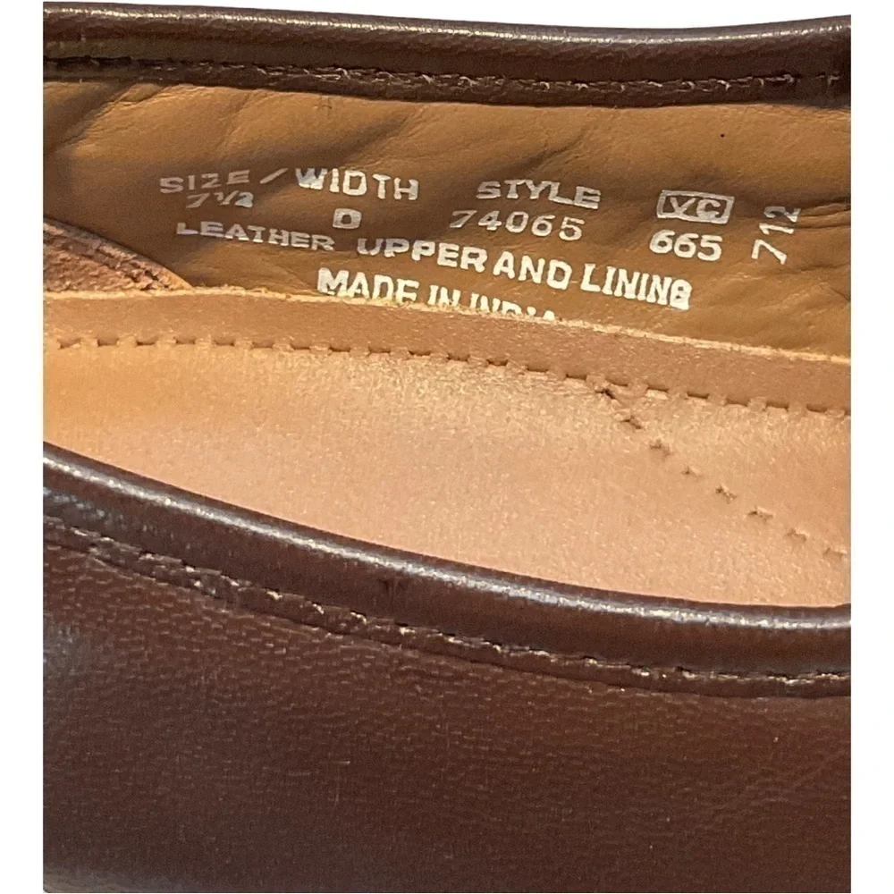 OAKTON CLASSICS LEATHER SLIPONS 7.5D